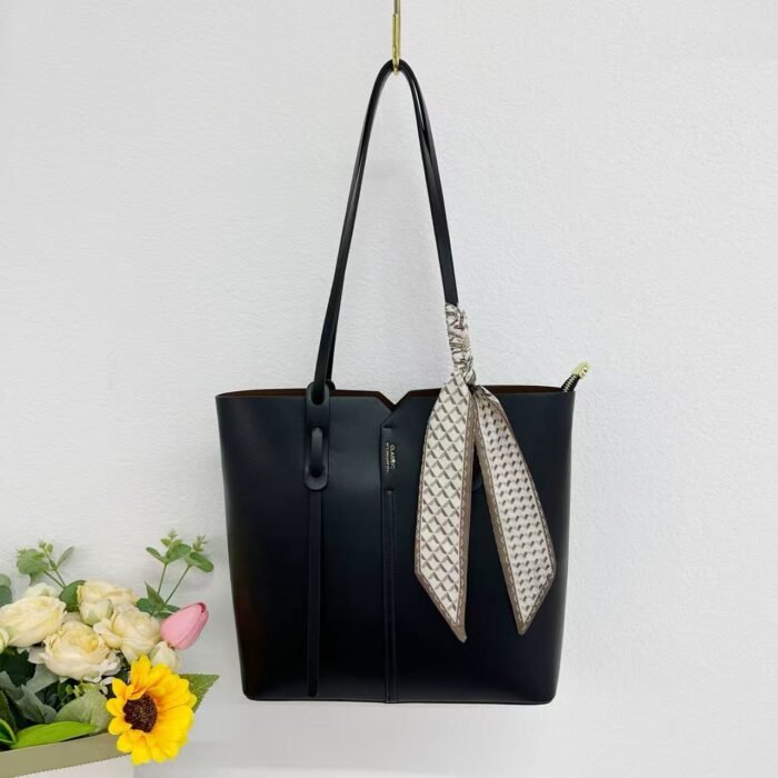 classic-tote-bag-with-scarf